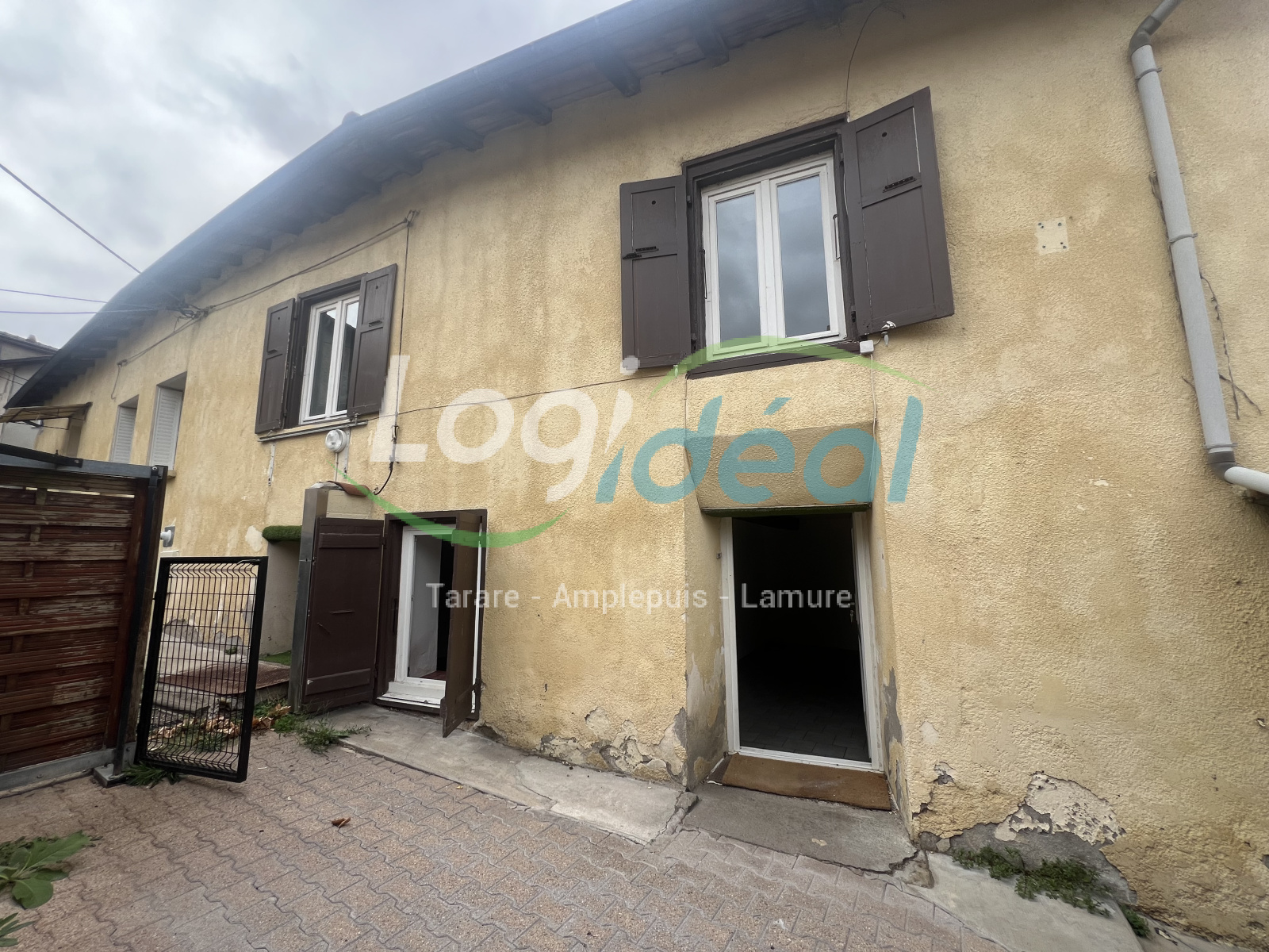 Maison 6 pièces 130 m² · à Thizy les Bourgs · 130 m² · 99 000 €